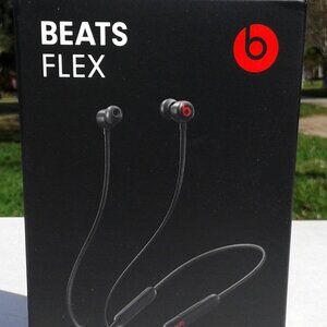 Beats Flex Earbuds